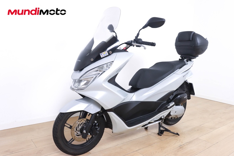 Motorbike image 7