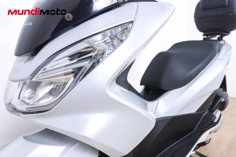 Motorbike image 8