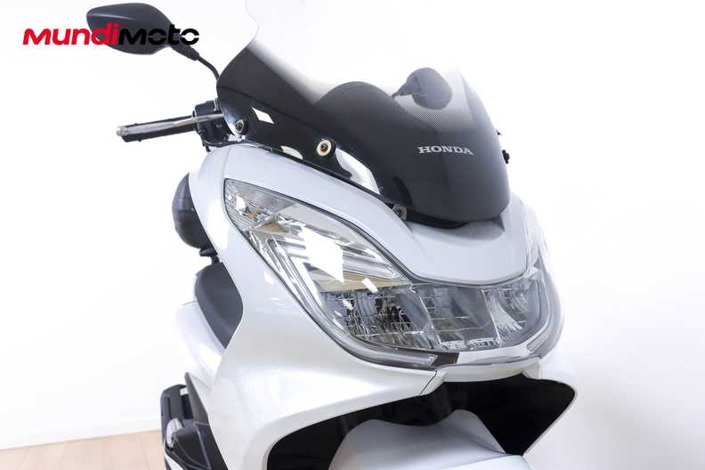 Motorbike image 4
