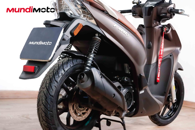 Motorbike image 3