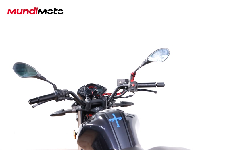 Motorbike image 10