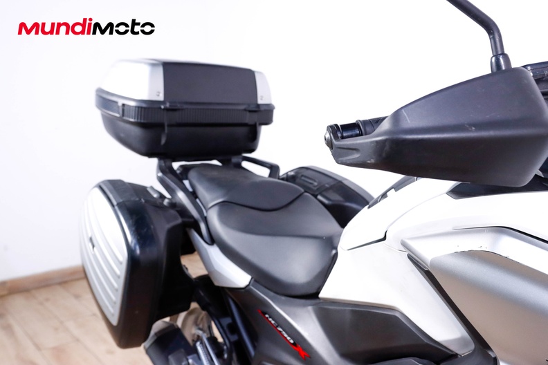 Motorbike image 12