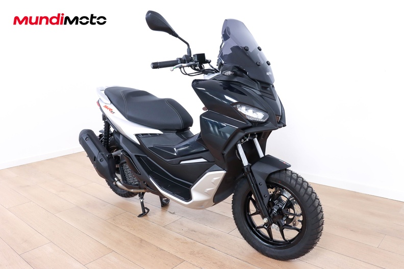 https://assets.mundimoto.com/images/58b67c90-fe4d-4d75-97de-11ebab426ea4/RIGHT_FRONT-0_medium.jpg