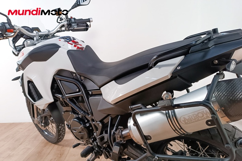Motorbike image 8
