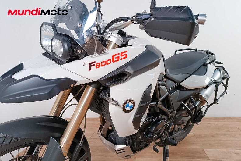 Motorbike image 9