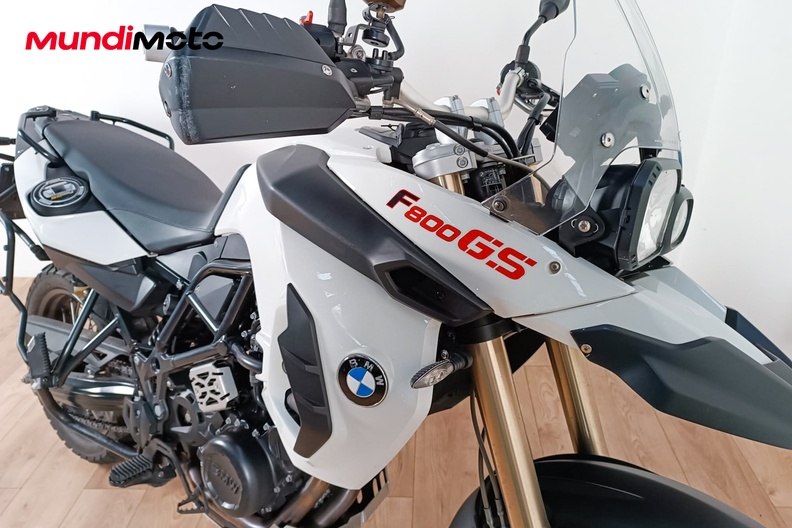 Motorbike image 4