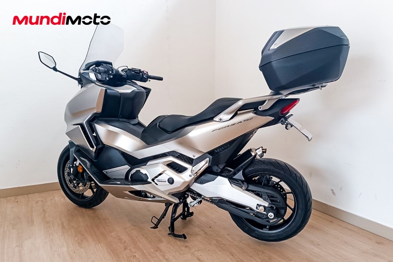 Motorbike image 7