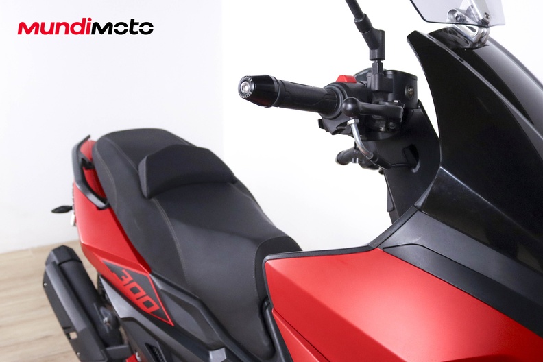 Motorbike image 13