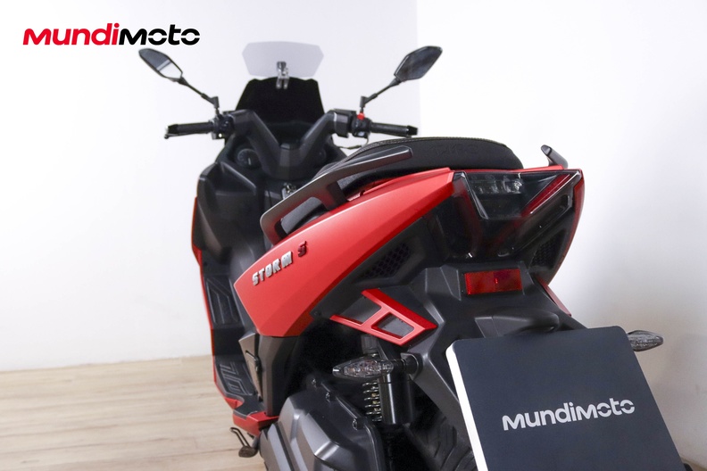 Motorbike image 9