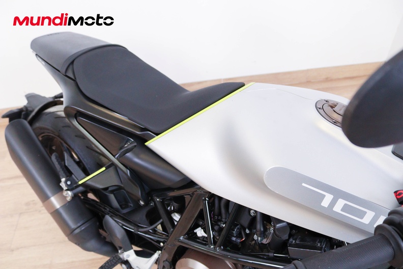 Motorbike image 13