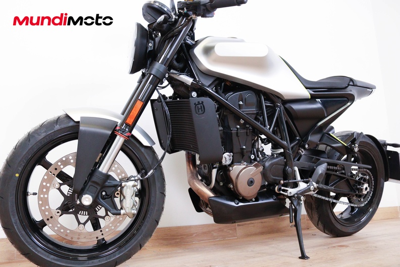Motorbike image 8