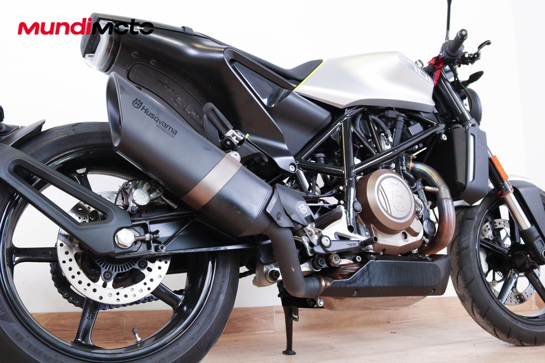 Motorbike image 3