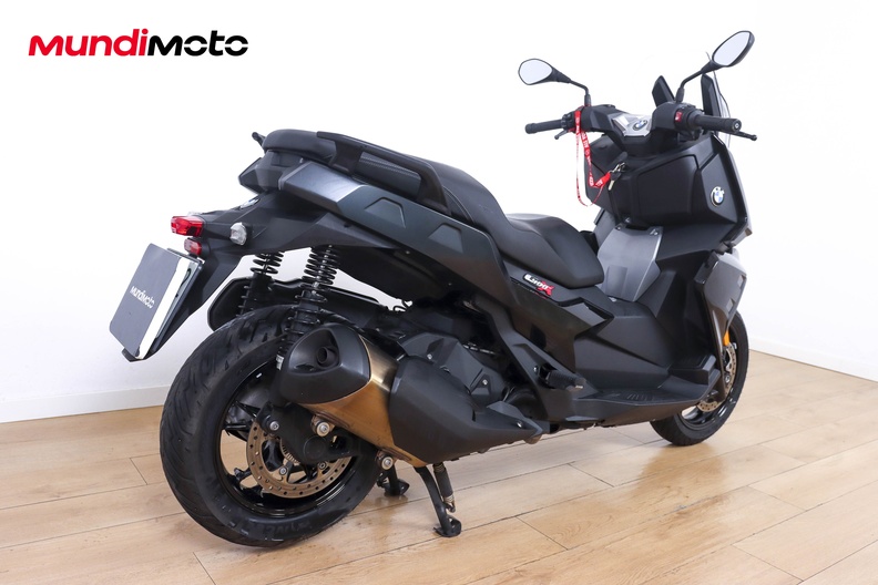 Motorbike image 2
