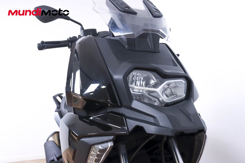 Motorbike image 4