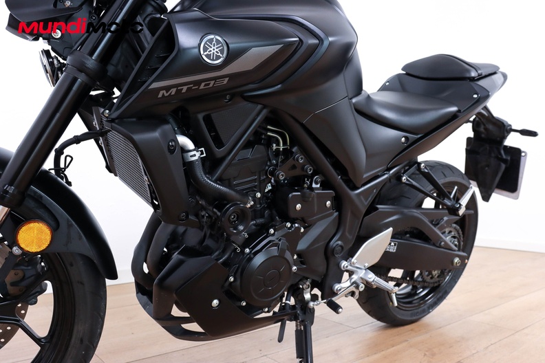 Motorbike image 9