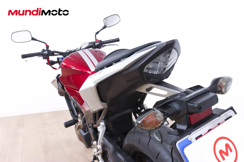 Motorbike image 9