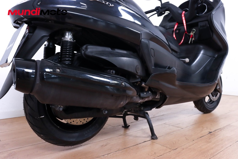 Motorbike image 3