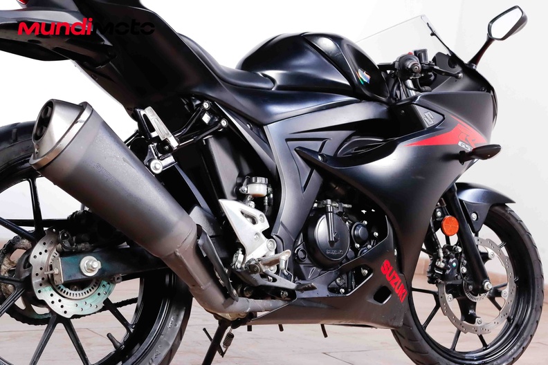 Motorbike image 3