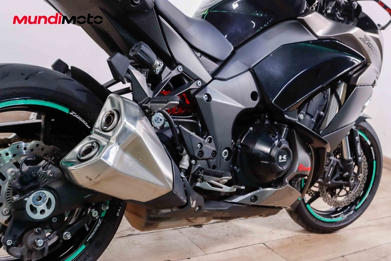 Motorbike image 3