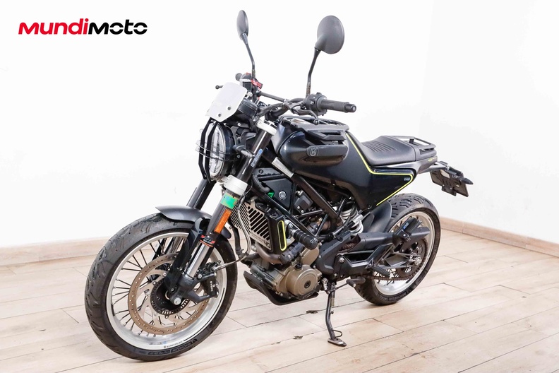 https://assets.mundimoto.com/images/5a5a2337-ec63-49e1-9e9d-1301895c6c11/LEFT_FRONT-0_medium.jpg