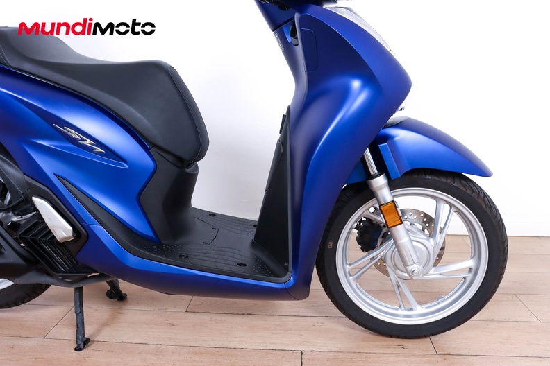 Motorbike image 13