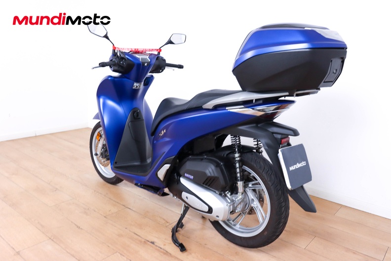 Motorbike image 6