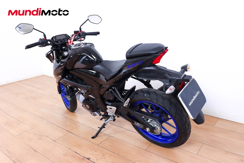 Motorbike image 6