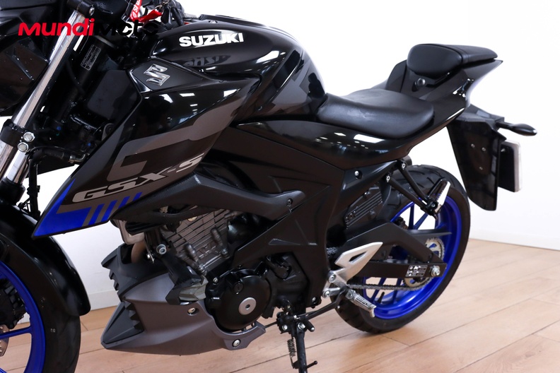 Motorbike image 8