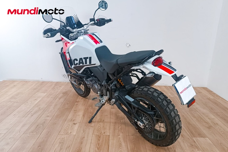 Motorbike image 7