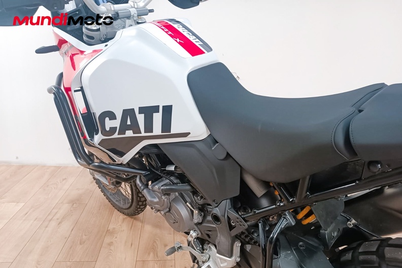 Motorbike image 8