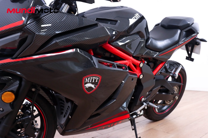 Motorbike image 9