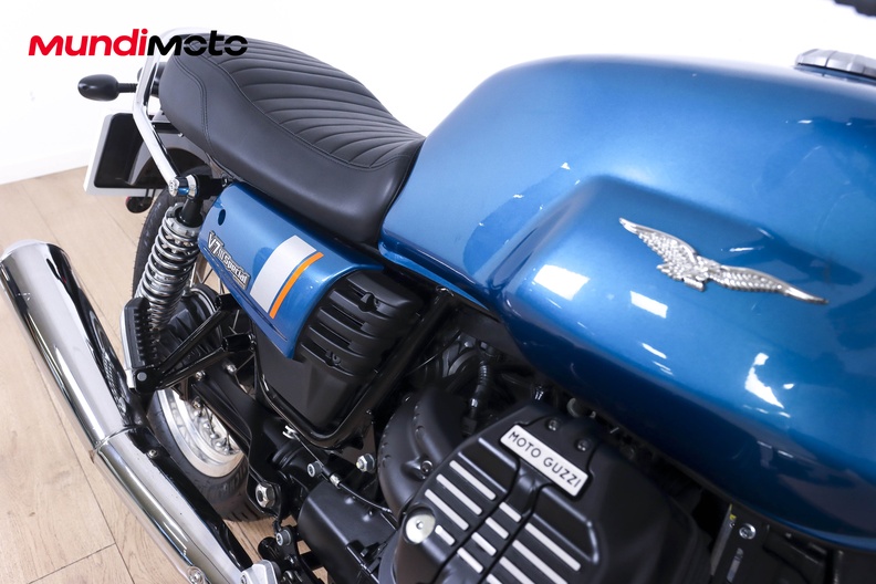 Motorbike image 12