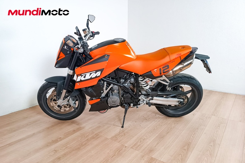 Motorbike image 5