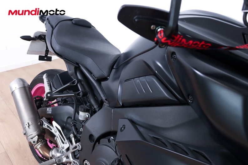Motorbike image 12