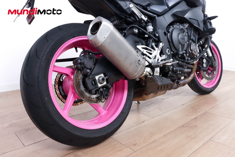 Motorbike image 3