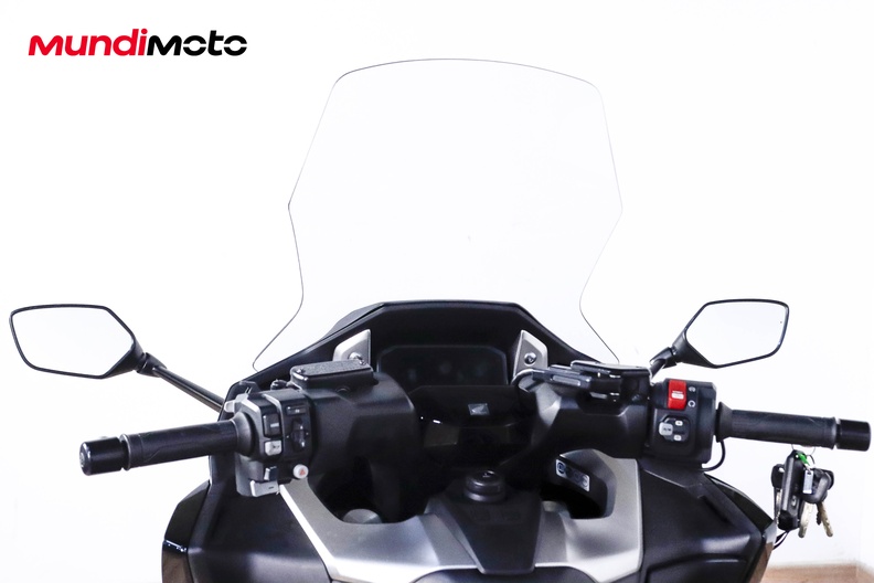 Motorbike image 10