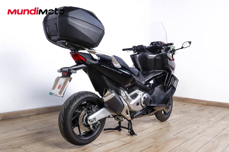 Motorbike image 2