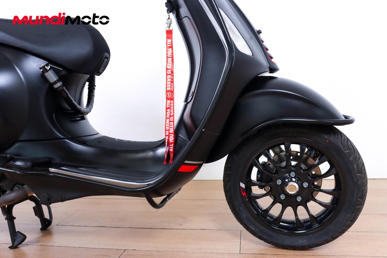 Motorbike image 13