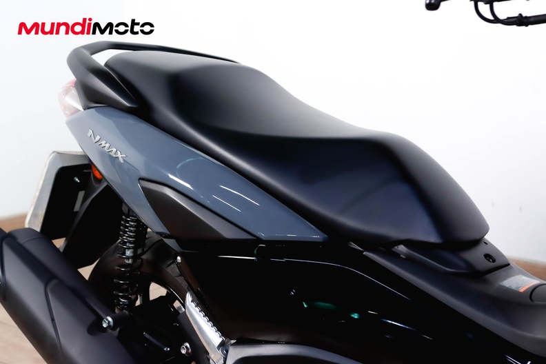 Motorbike image 13