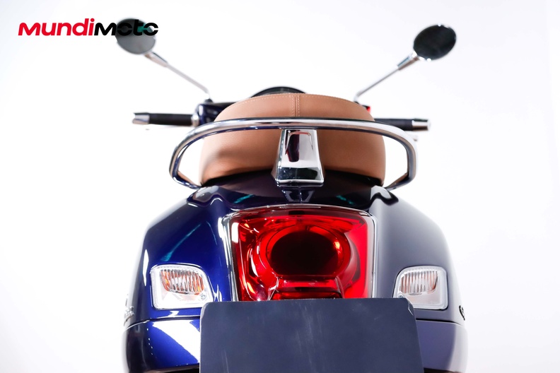 Motorbike image 9