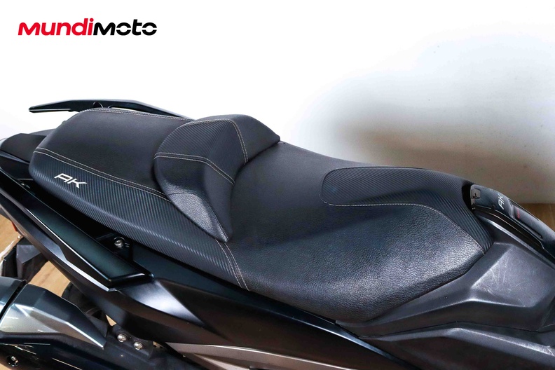 Motorbike image 13