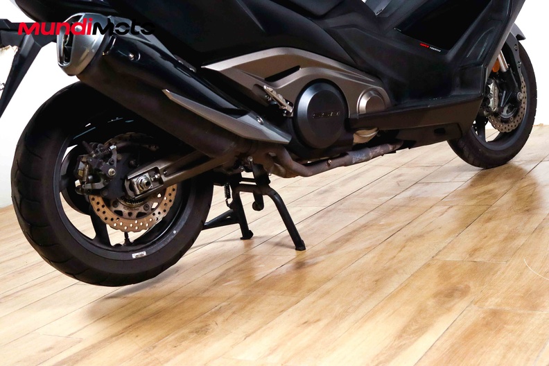 Motorbike image 3