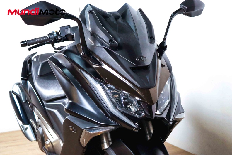 Motorbike image 4