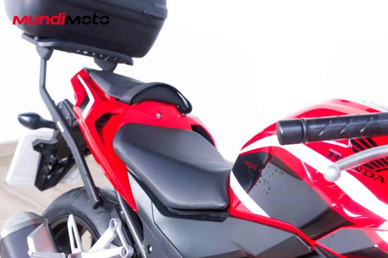 Motorbike image 13