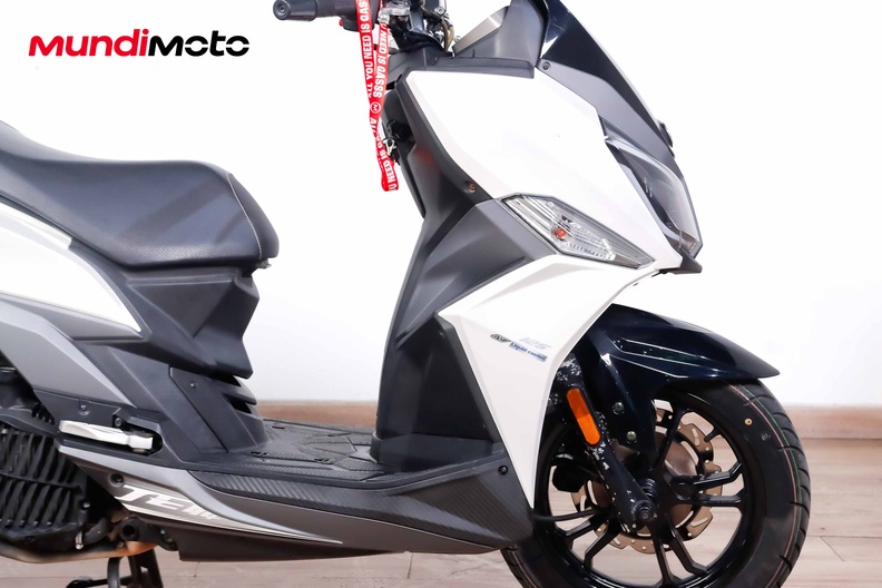 Motorbike image 12