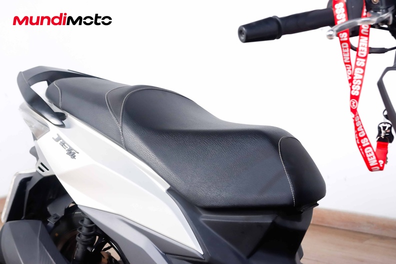 Motorbike image 13
