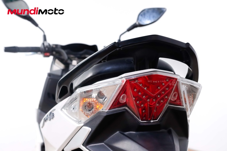 Motorbike image 9