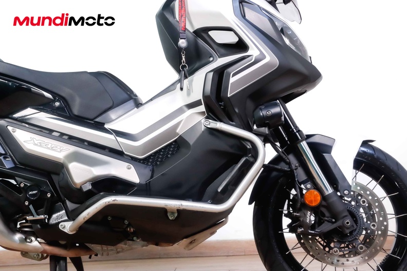 Motorbike image 12