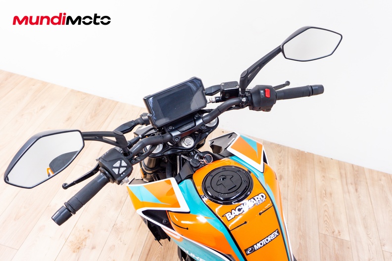 Motorbike image 10