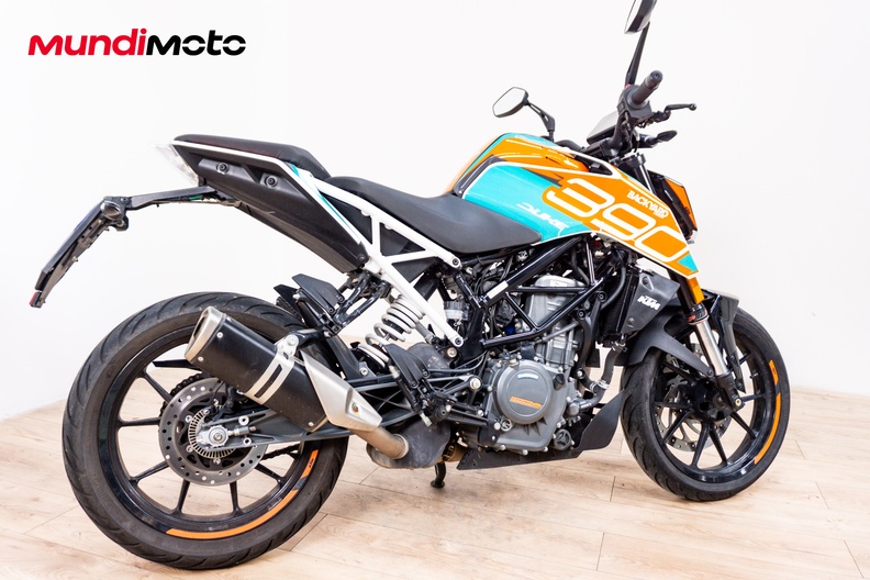 Motorbike image 2